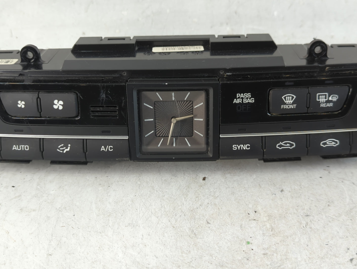 2017 Genesis G80 Climate Control Module Temperature AC/Heater Replacement P/N:97250-B1120 Fits Fits 2015 2016 OEM Used Auto 
