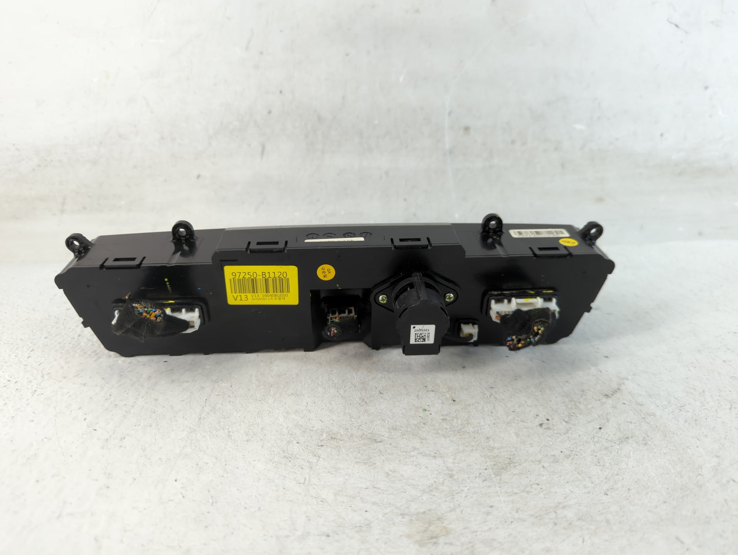 2017 Genesis G80 Climate Control Module Temperature AC/Heater Replacement P/N:97250-B1120 Fits Fits 2015 2016 OEM Used Auto 