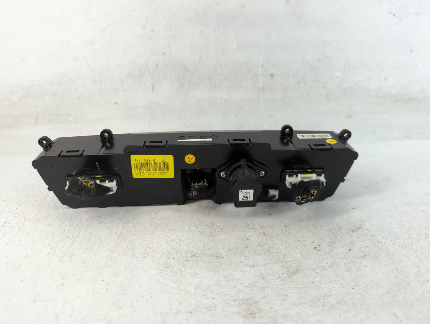 2017 Genesis G80 Climate Control Module Temperature AC/Heater Replacement P/N:97250-B1120 Fits Fits 2015 2016 OEM Used Auto 