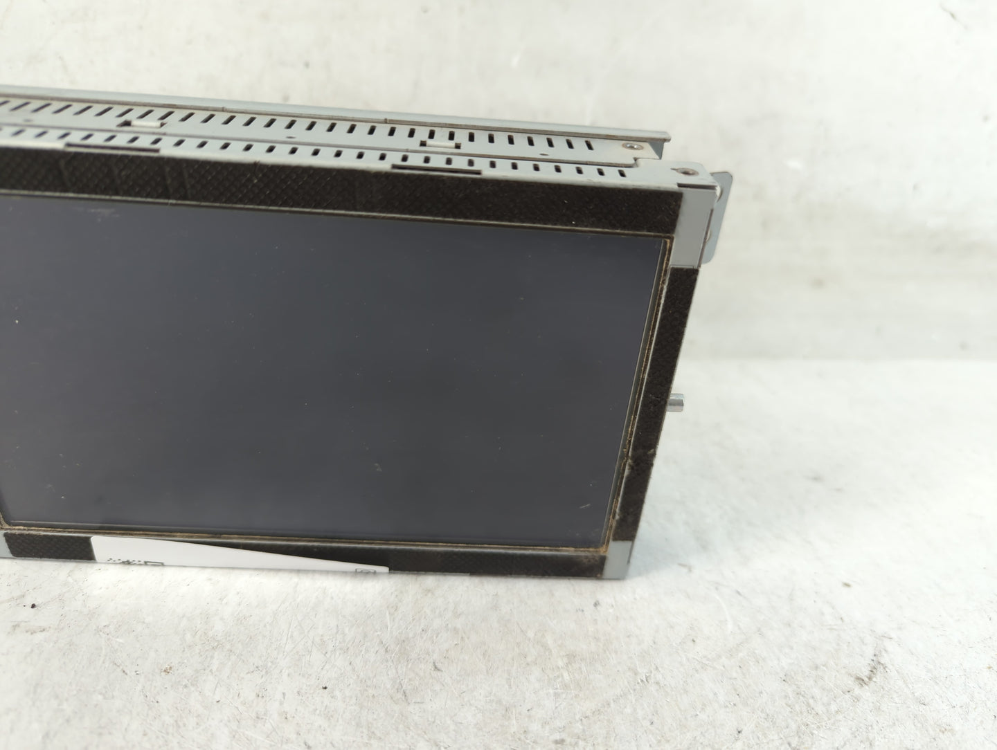 2017-2017 Genesis G80 Information Display Screen - Oemusedautoparts1.com