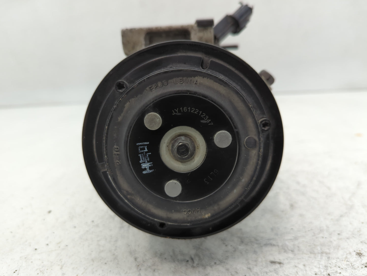 2017-2019 Genesis G90 Air Conditioning A/c Ac Compressor Oem - Oemusedautoparts1.com