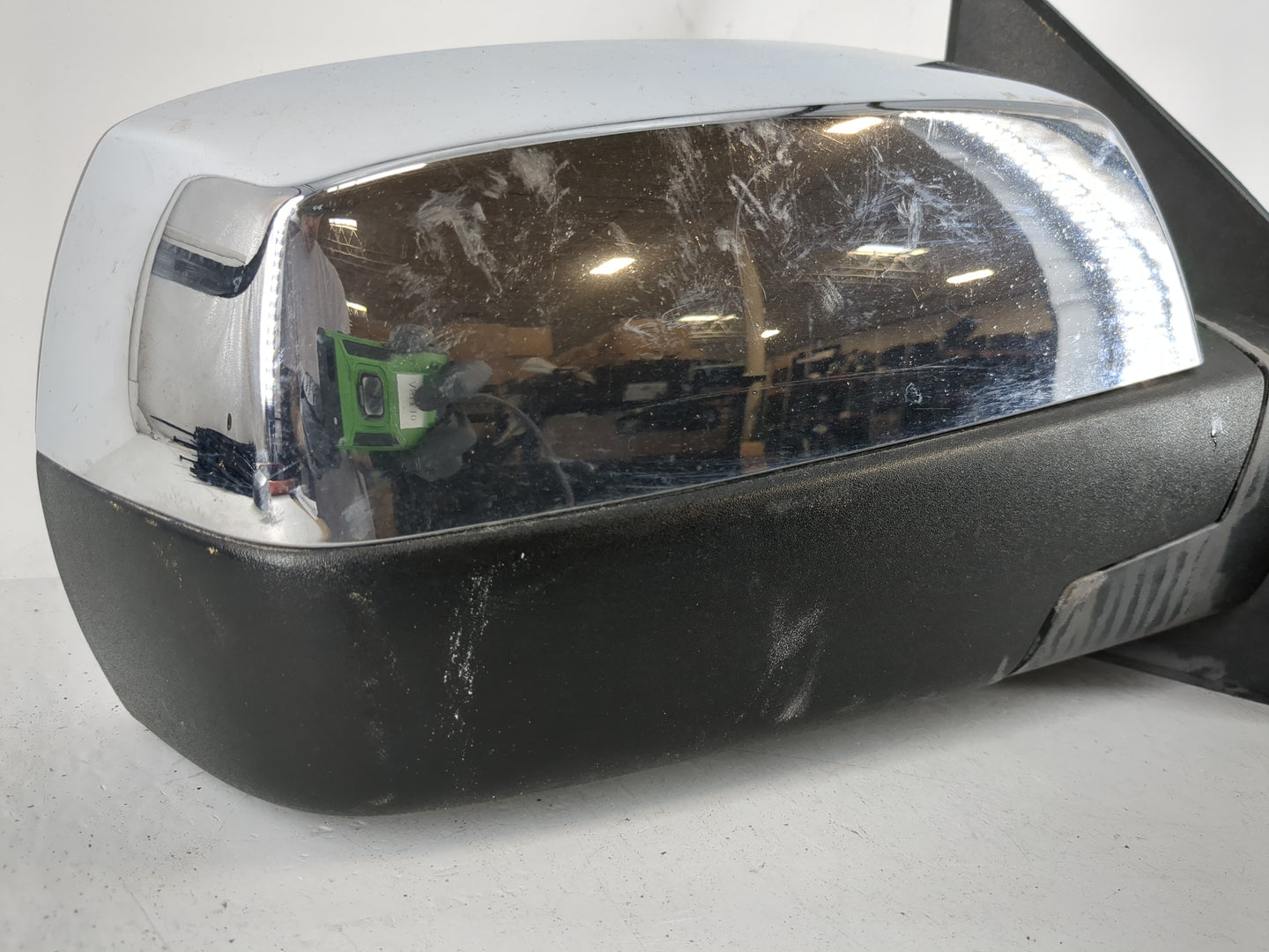 2017 Gmc 1500 Passenger Side View Mirror - Right Door Mirror OEM Used - Oemusedautoparts1.com