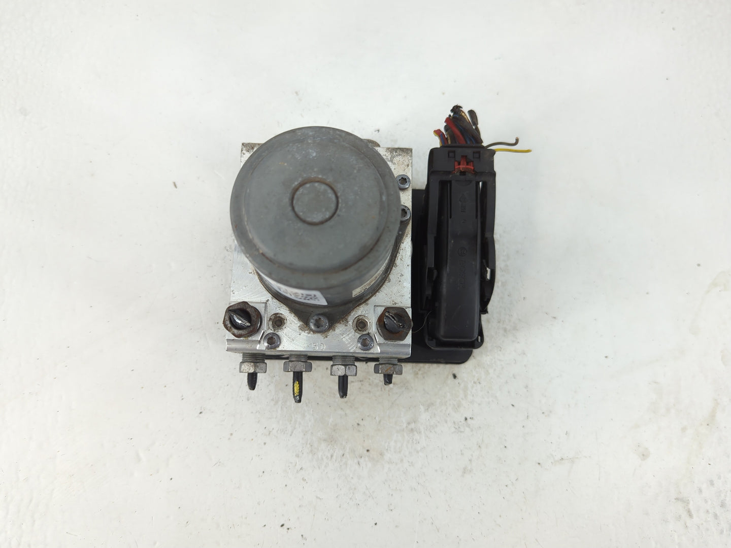 2017 Gmc Acadia ABS Pump Control Module Replacement P/N:84289464 84289458 Fits OEM Used Auto Parts - Oemusedautoparts1.com