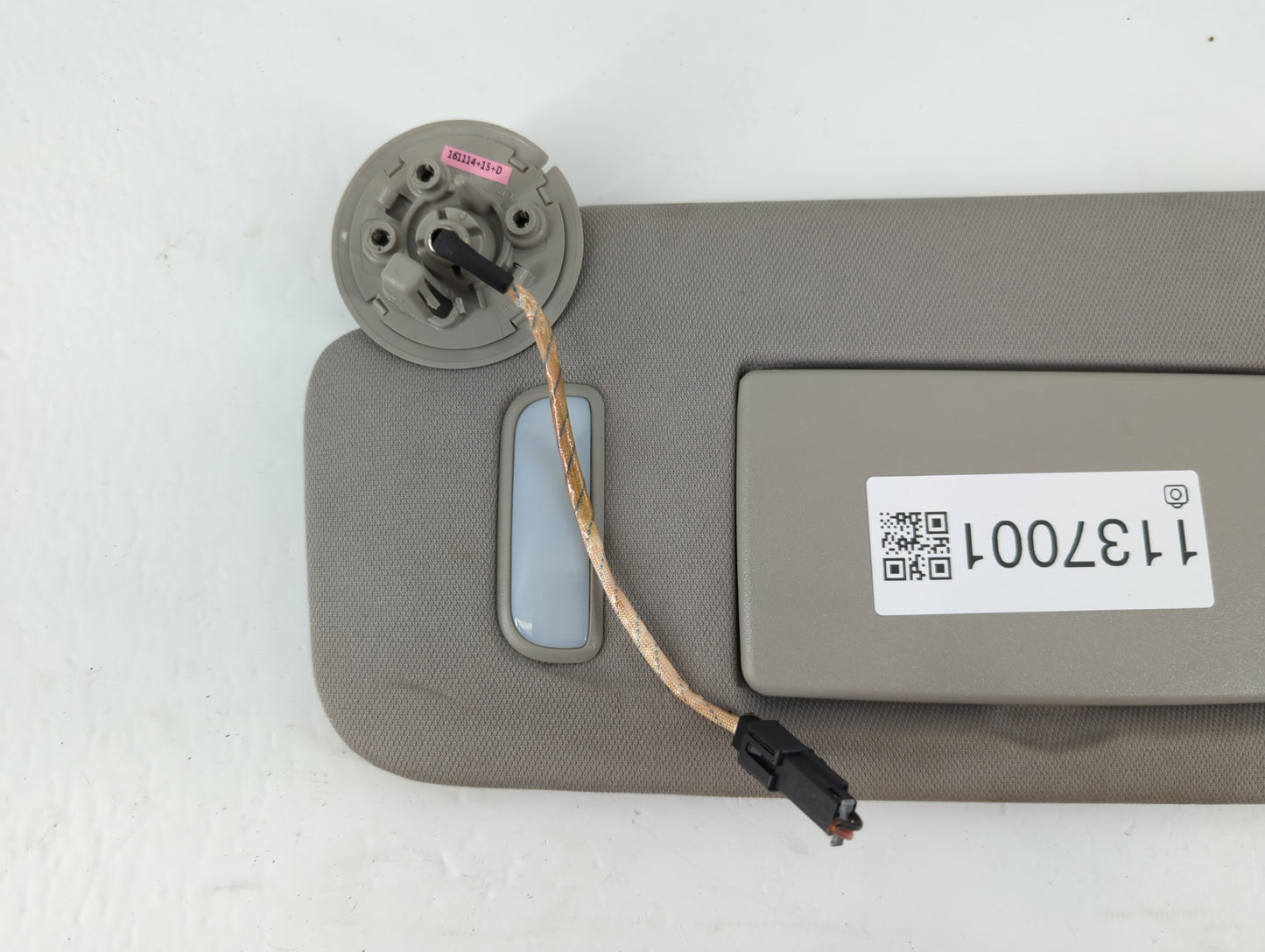 2007-2017 Gmc Acadia Sun Visor Shade Replacement Driver Left Mirror Fits OEM Used Auto Parts - Oemusedautoparts1.com