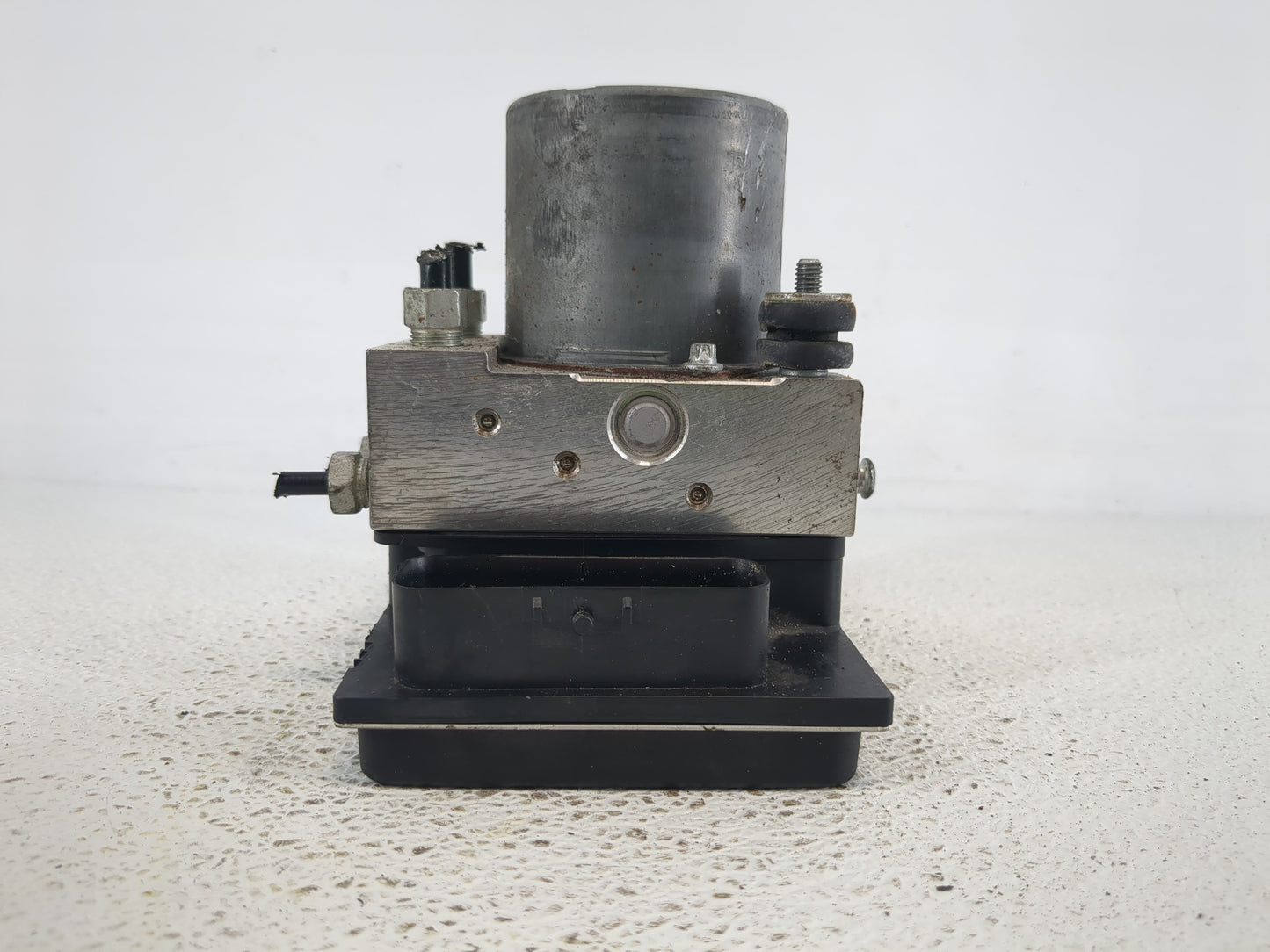 2012-2017 Gmc Acadia ABS Pump Control Module Replacement P/N:23407415 Fits Fits 2012 2013 2014 2015 2016 2017 OEM Used Auto 