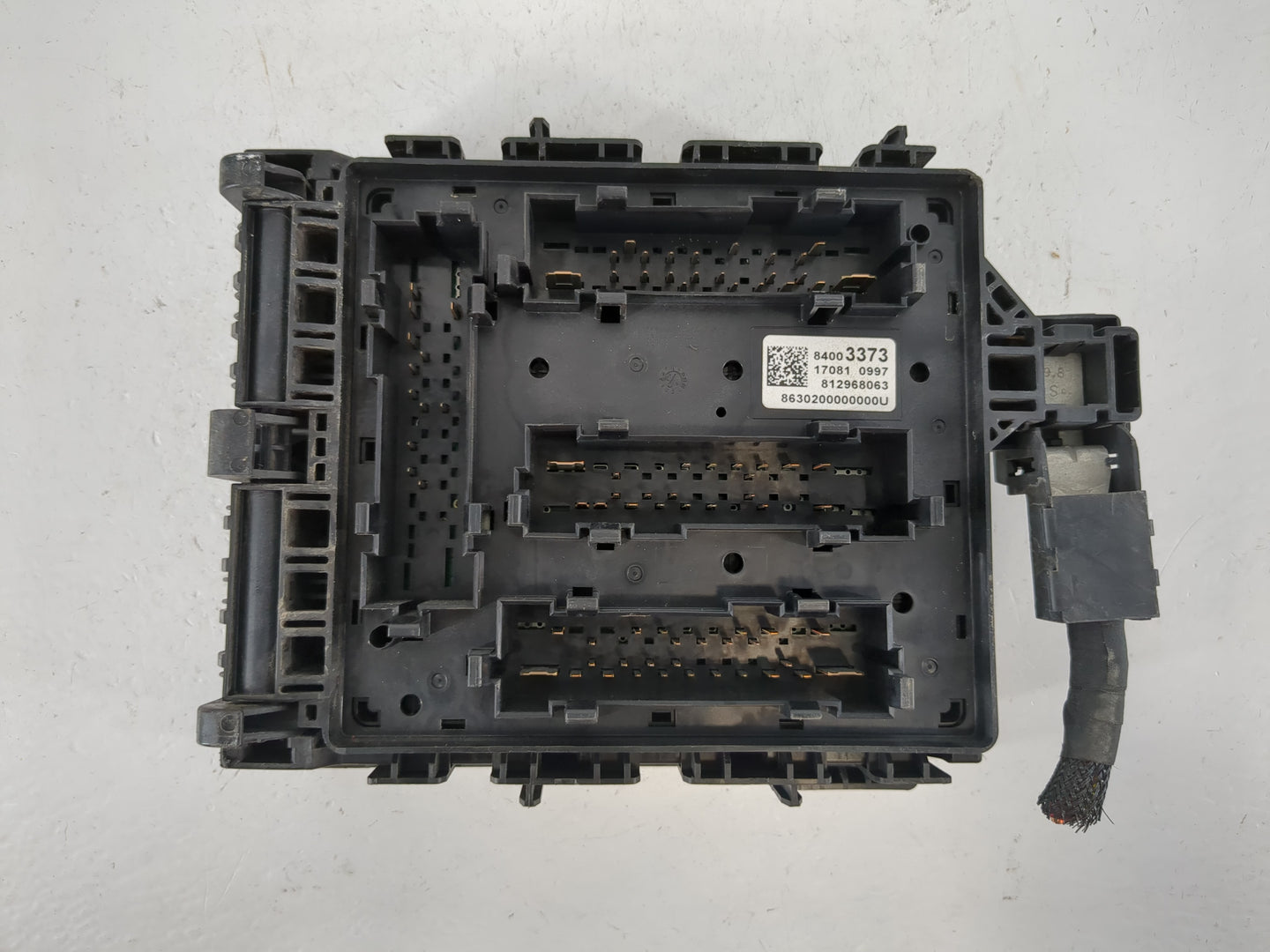 2017 Gmc Acadia Fusebox Fuse Box Panel Relay Module P/N:84003373 Fits OEM Used Auto Parts - Oemusedautoparts1.com