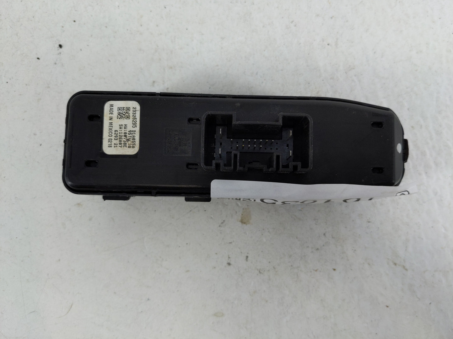 2017-2019 Gmc Acadia Master Power Window Switch Replacement Driver Side Left P/N:23326295 23326205 Fits Fits 2017 2018 2019 
