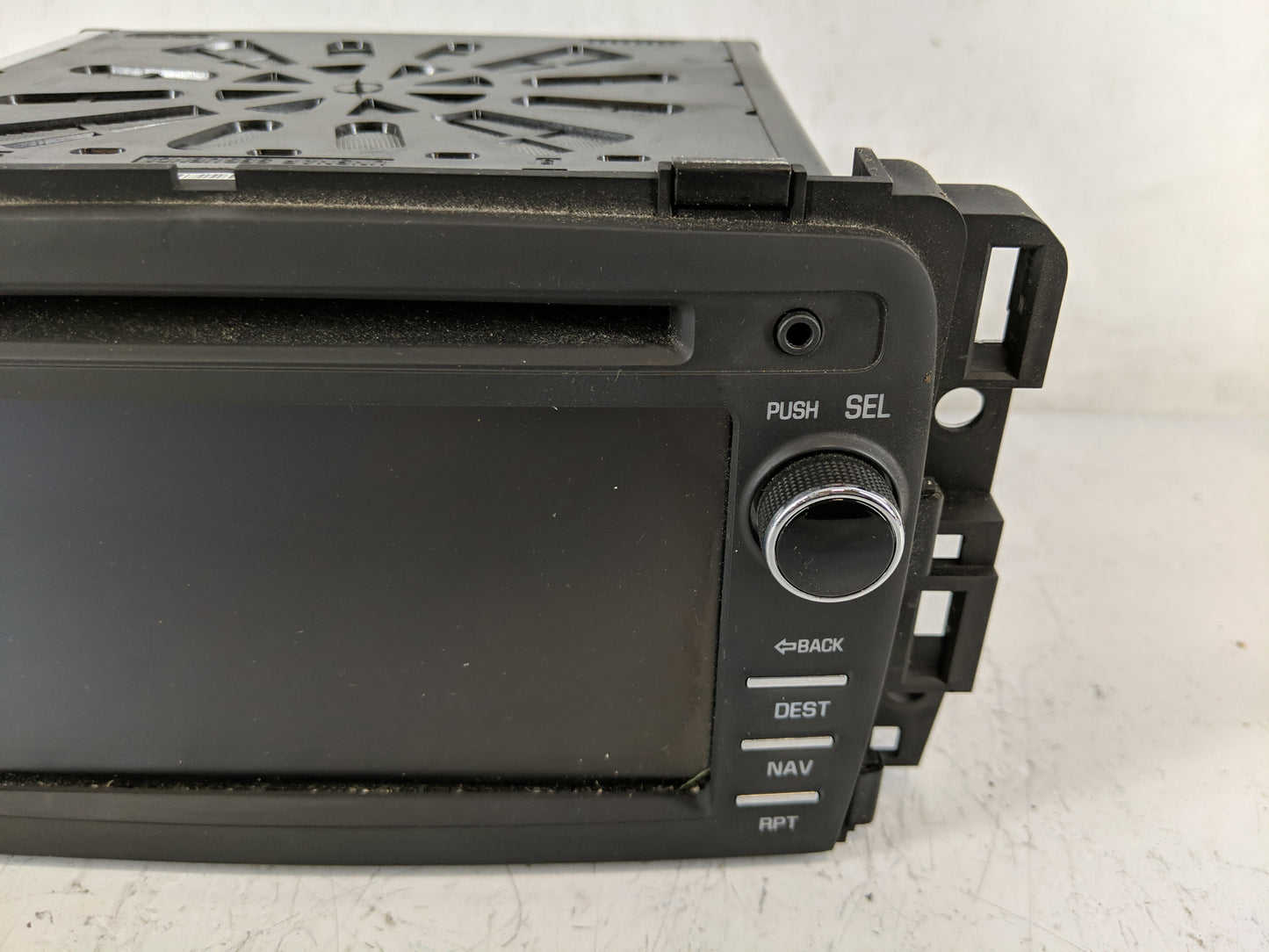 2015-2017 Gmc Acadia Radio AM FM Cd Player Receiver Replacement P/N:84082779 Fits Fits 2015 2016 2017 OEM Used Auto Parts - 