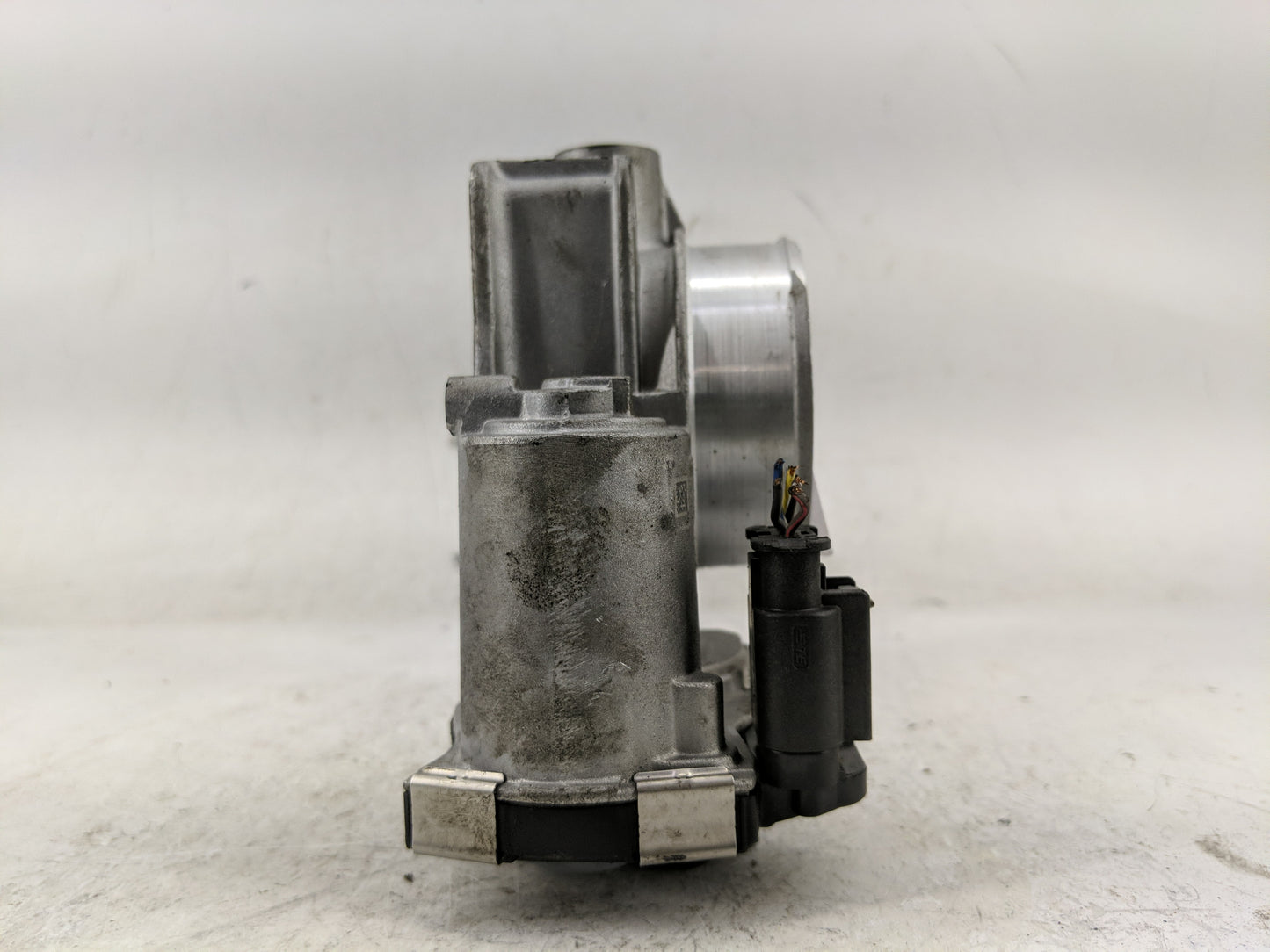 2017 Gmc Acadia Throttle Body Fits OEM Used Auto Parts - Oemusedautoparts1.com