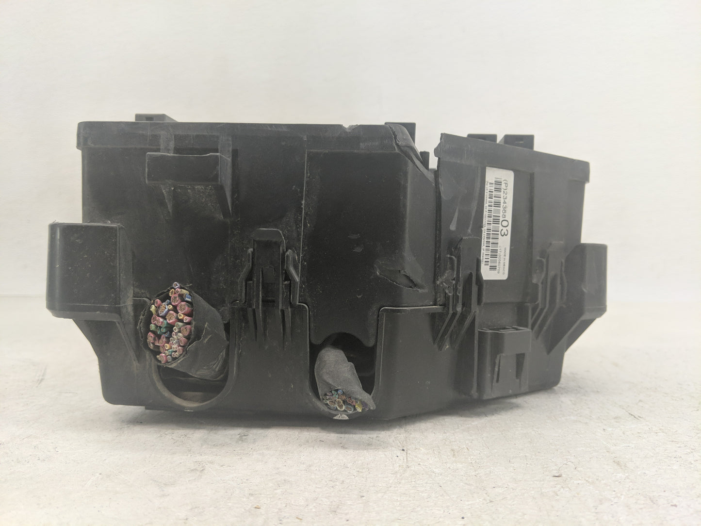 2017 Gmc Acadia Fusebox Fuse Box Panel Relay Module P/N:23436803 Fits OEM Used Auto Parts - Oemusedautoparts1.com
