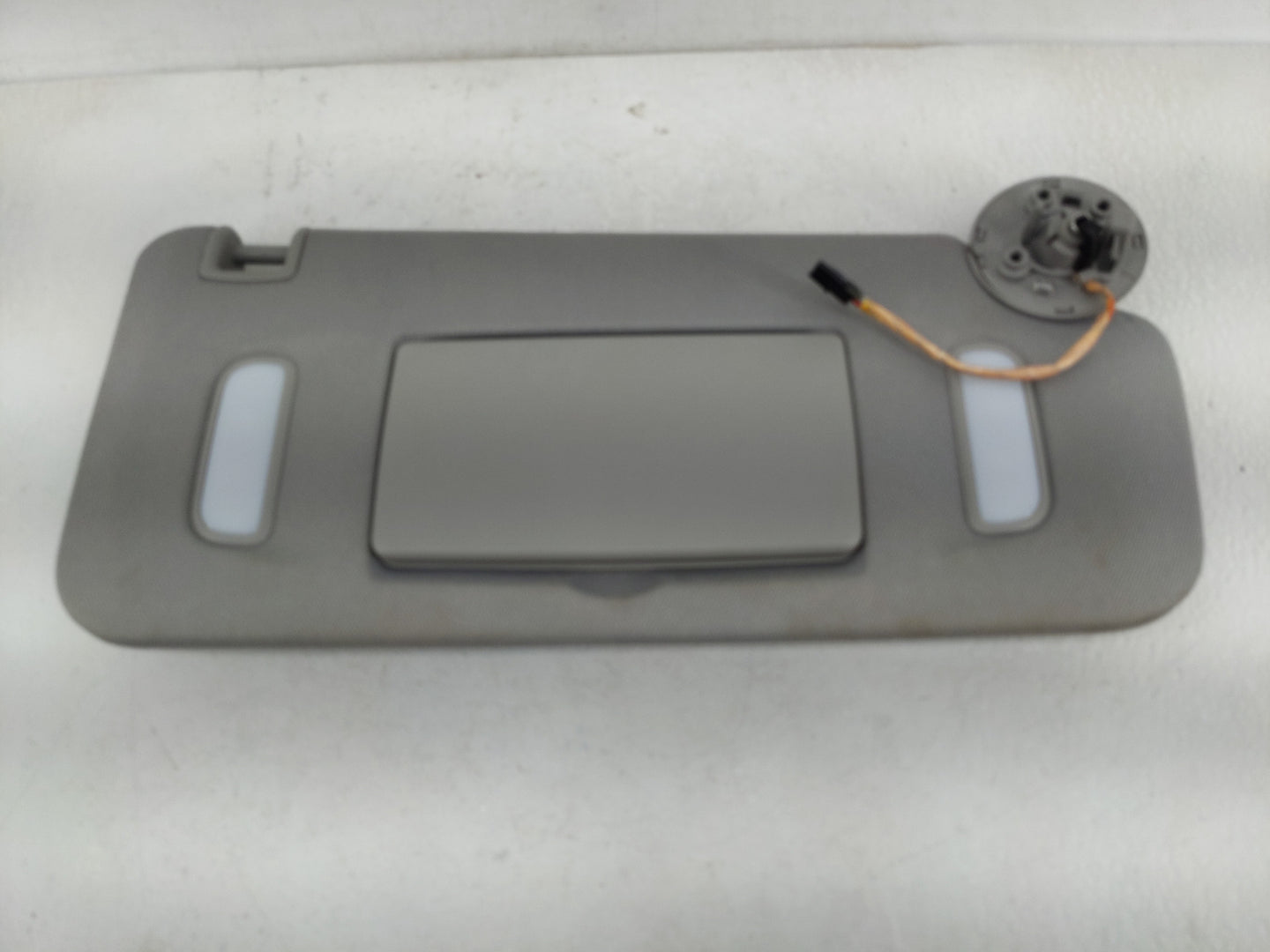 2017-2019 Gmc Acadia Sun Visor Shade Replacement Driver Left Mirror Fits Fits 2017 2018 2019 OEM Used Auto Parts - Oemusedau