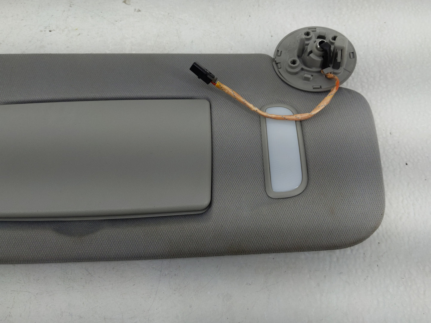 2017-2019 Gmc Acadia Sun Visor Shade Replacement Driver Left Mirror Fits Fits 2017 2018 2019 OEM Used Auto Parts - Oemusedau