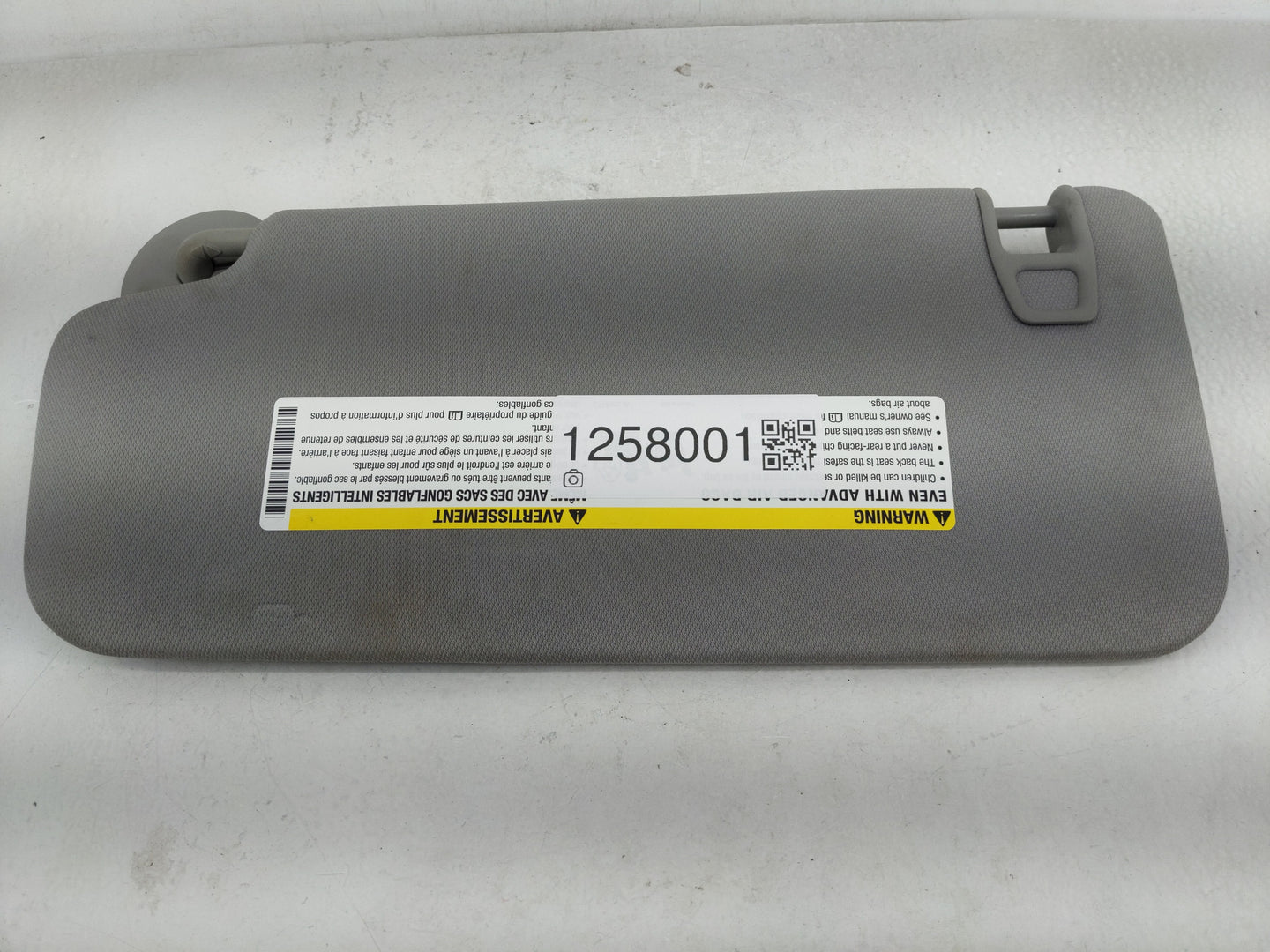 2017-2019 Gmc Acadia Sun Visor Shade Replacement Driver Left Mirror Fits Fits 2017 2018 2019 OEM Used Auto Parts - Oemusedau