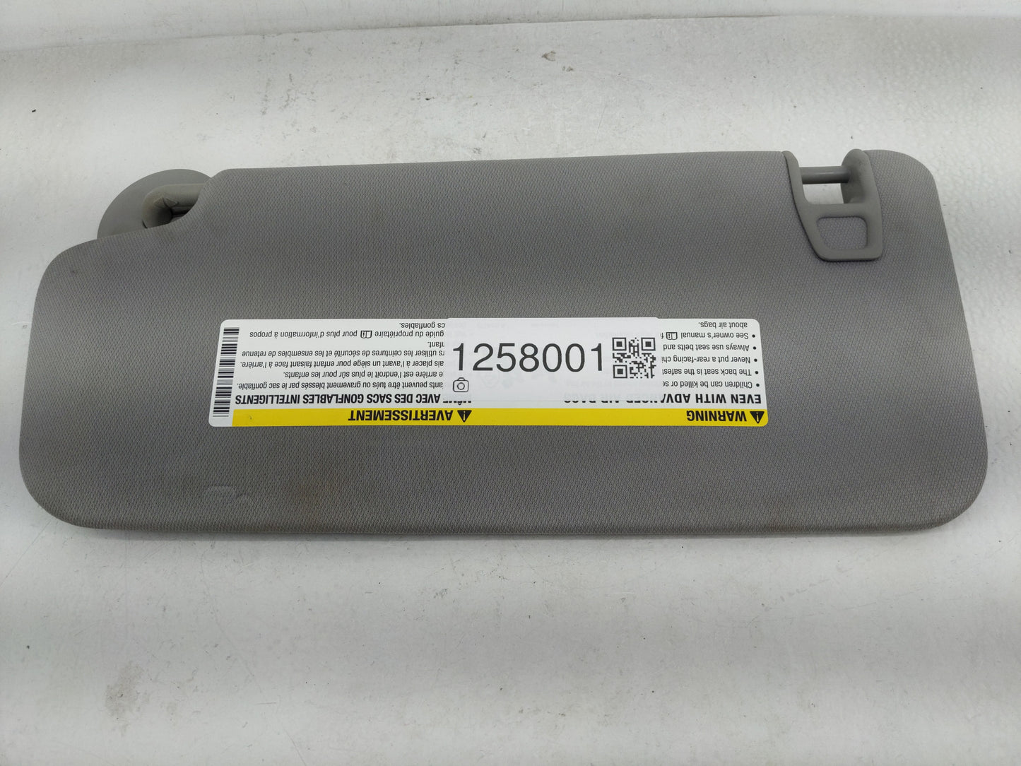 2017-2019 Gmc Acadia Sun Visor Shade Replacement Driver Left Mirror Fits Fits 2017 2018 2019 OEM Used Auto Parts - Oemusedau