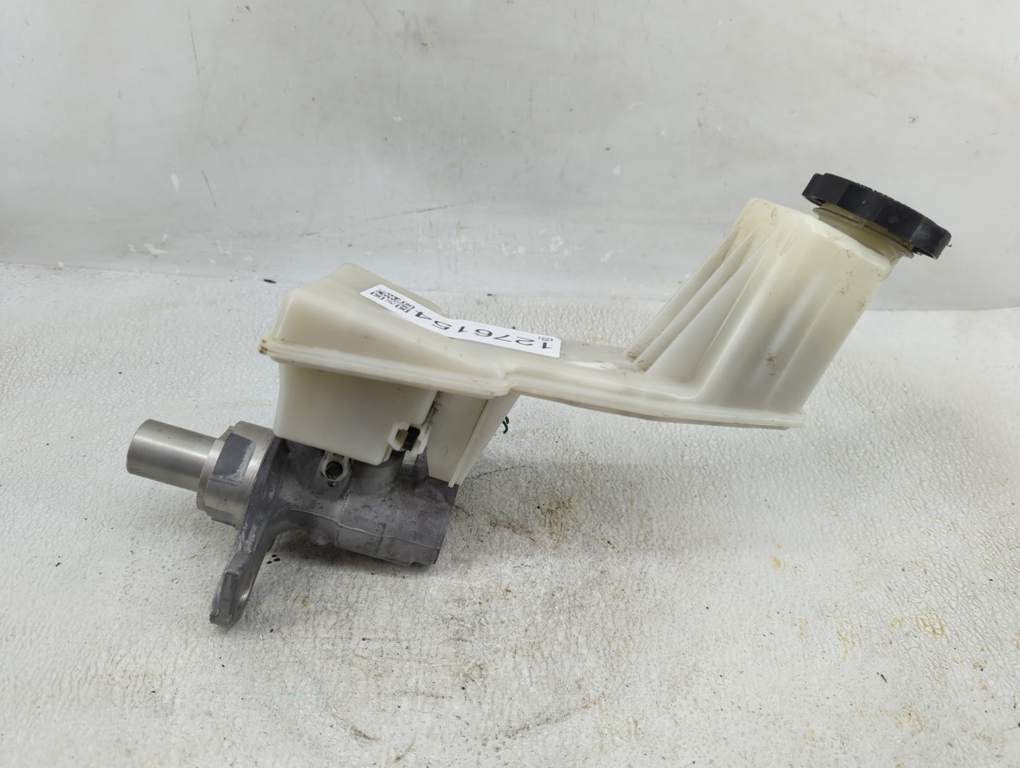 2020-2022 Gmc Acadia Brake Master Cylinder - Oemusedautoparts1.com