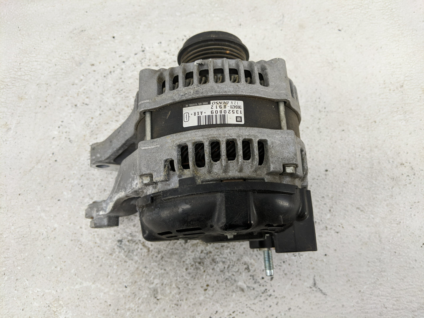 2017-2022 Gmc Acadia Alternator Replacement Generator Charging Assembly Engine OEM P/N:13520809 13507126 Fits OEM Used Auto 