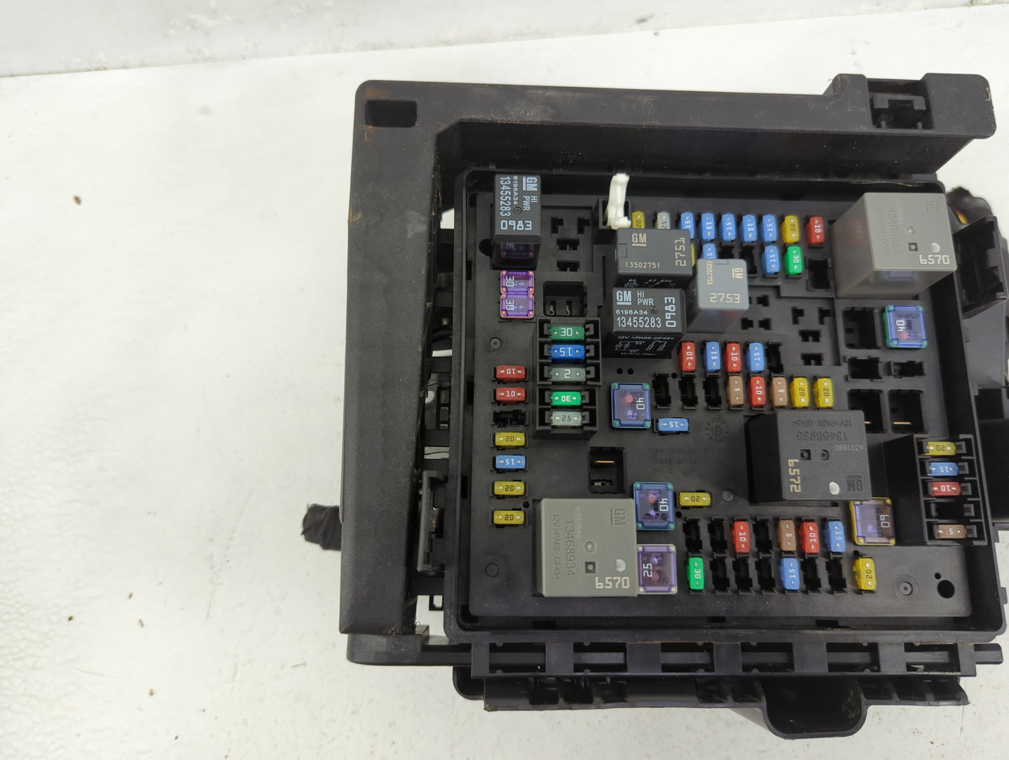 2017 Gmc Acadia Fusebox Fuse Box Panel Relay Module P/N:7171-4521-30 Fits OEM Used Auto Parts - Oemusedautoparts1.com