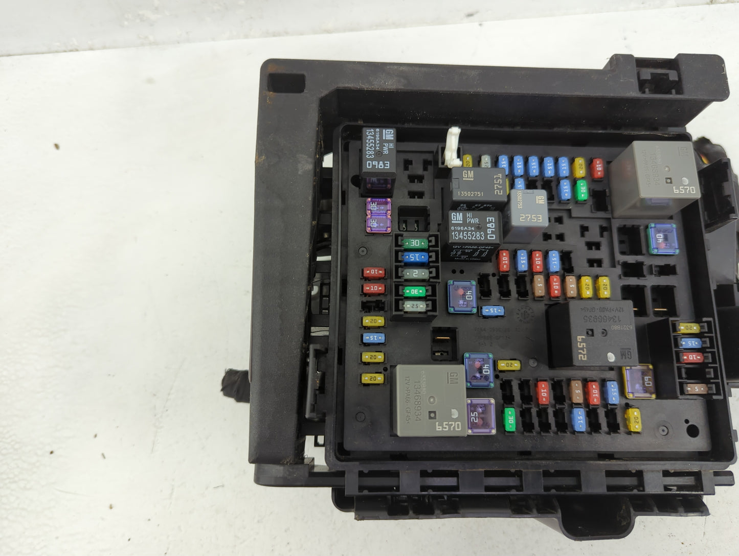 2017 Gmc Acadia Fusebox Fuse Box Panel Relay Module P/N:7171-4521-30 Fits OEM Used Auto Parts - Oemusedautoparts1.com