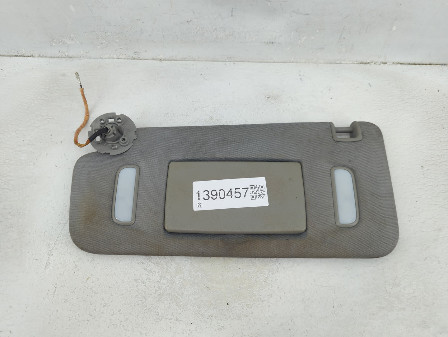 2017-2019 Gmc Acadia Sun Visor Shade Replacement Driver Left Mirror Fits Fits 2017 2018 2019 OEM Used Auto Parts - Oemusedau