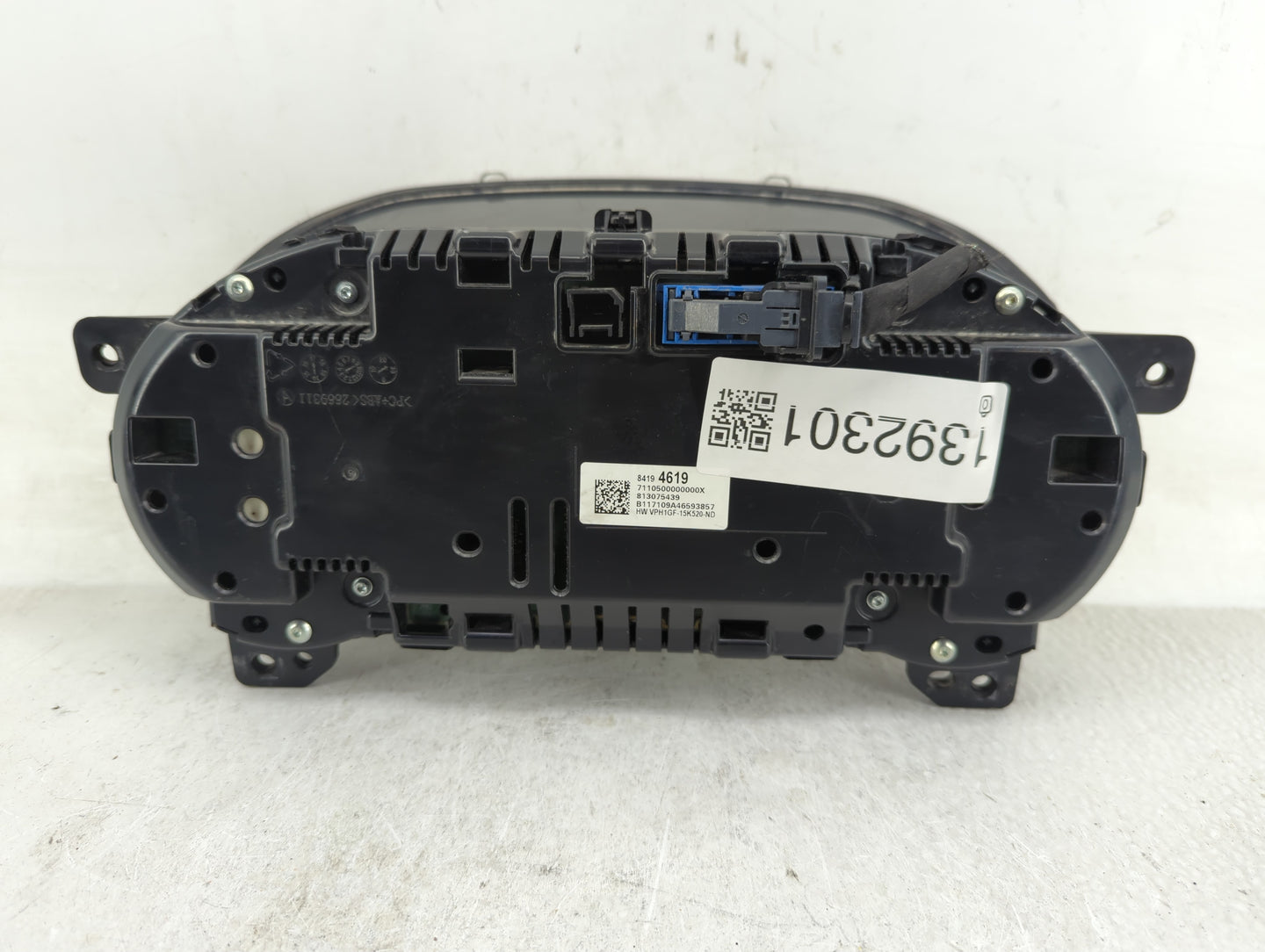 2017 Gmc Acadia Instrument Cluster Speedometer Gauges P/N:813075439 84194619 Fits OEM Used Auto Parts - Oemusedautoparts1.co