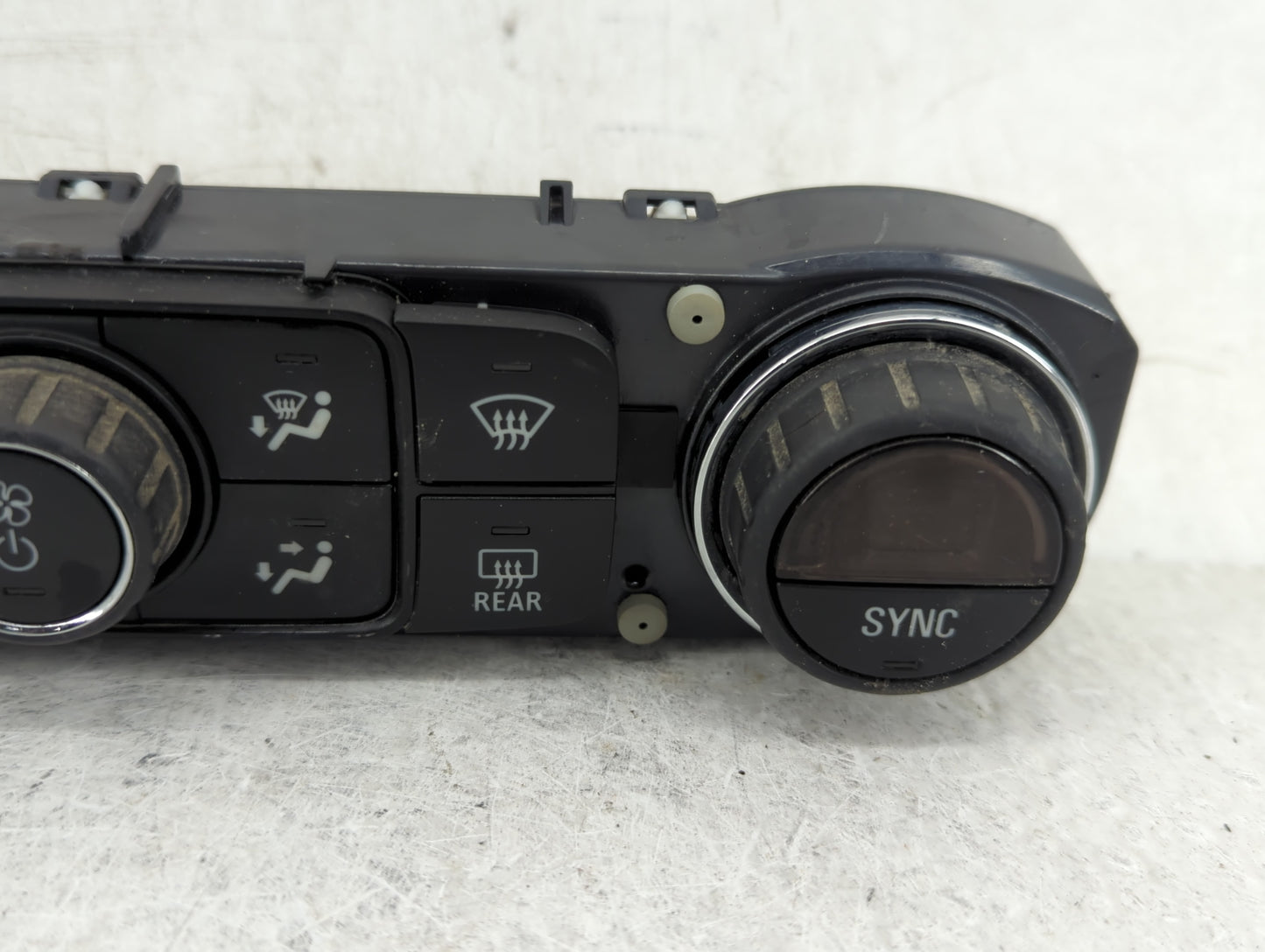2017-2022 Gmc Acadia Climate Control Module Temperature AC/Heater Replacement P/N:84173748 Fits Fits 2017 2018 2019 2020 202