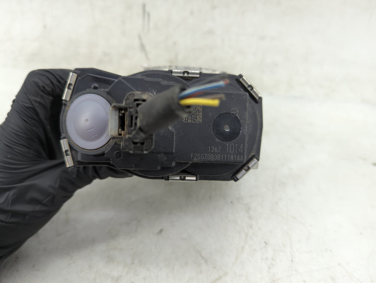 2017-2022 Gmc Acadia Throttle Body P/N:12671014 Fits Fits 2016 2017 2018 2019 2020 2021 2022 OEM Used Auto Parts - Oemusedau