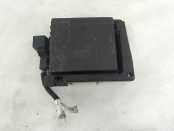 compare product 2017 Gmc Acadia Fusebox Fuse Box Panel Relay Module P/N:7171-4521-30 Fits OEM Used Auto Parts
