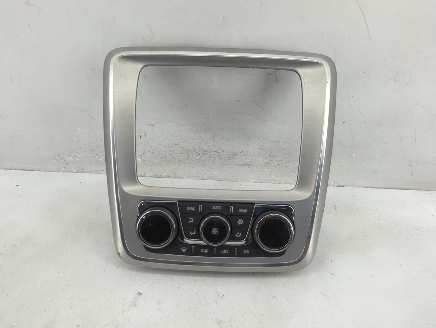 2007-2017 Gmc Acadia Climate Control Module Temperature AC/Heater Replacement P/N:147589501 23251327 Fits OEM Used Auto Part