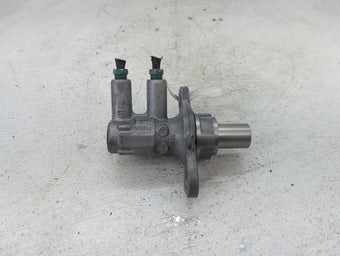 compare product 2009-2017 Gmc Acadia Brake Master Cylinder 1422819