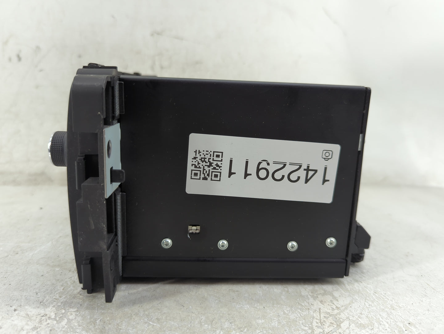 2015-2017 Gmc Acadia Radio AM FM Cd Player Receiver Replacement P/N:84082779 Fits Fits 2015 2016 2017 OEM Used Auto Parts - 