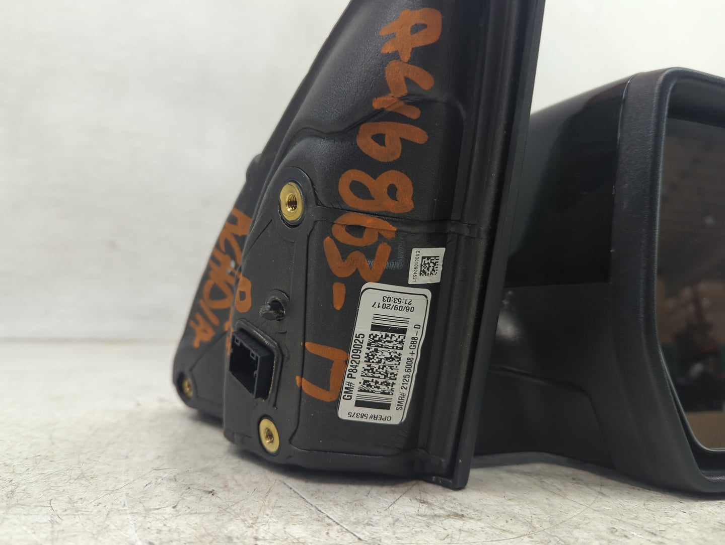 2017-2019 Gmc Acadia Passenger Side View Mirror - Right Door Mirror OEM Used - Oemusedautoparts1.com