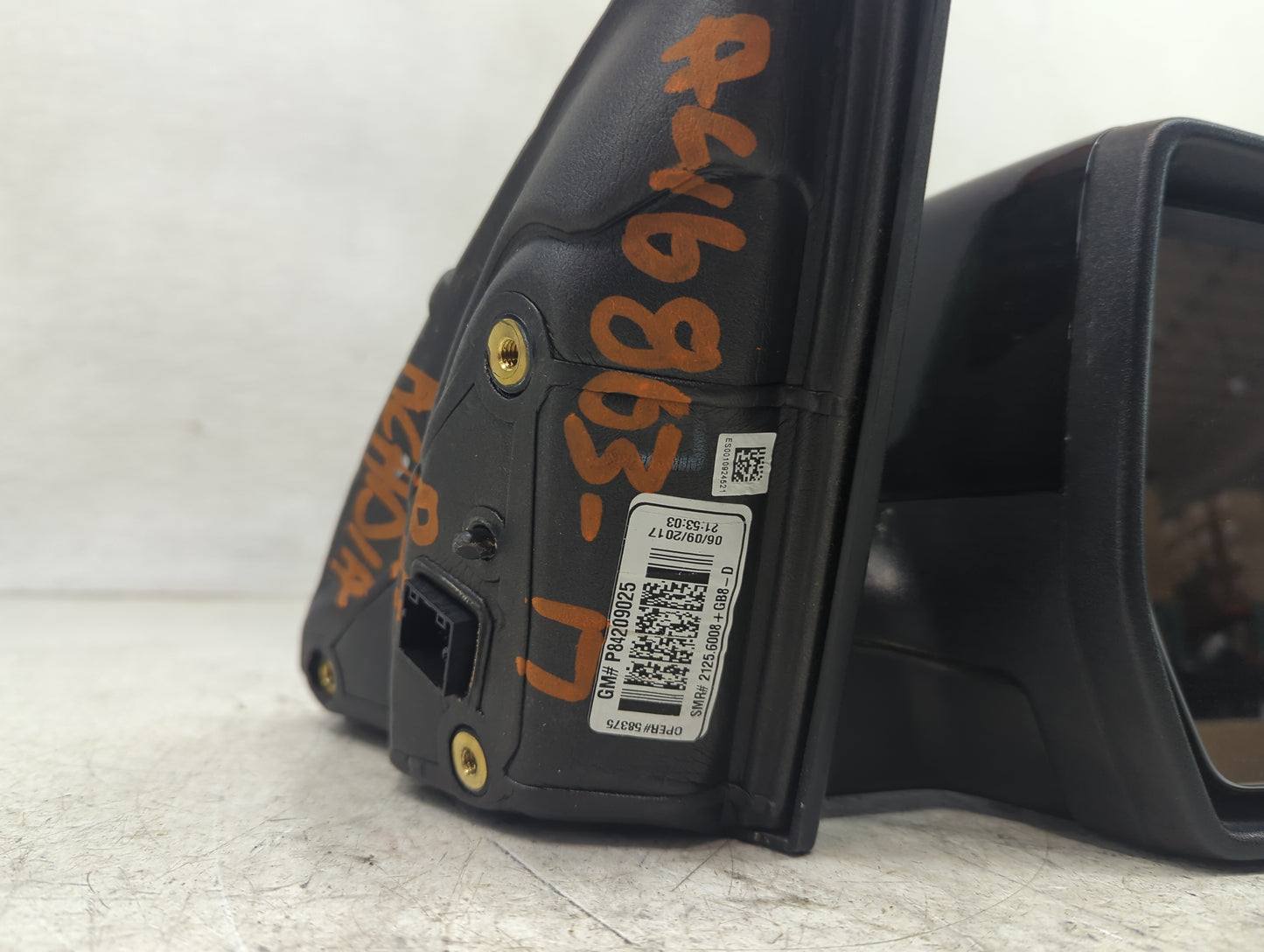 2017-2019 Gmc Acadia Passenger Side View Mirror - Right Door Mirror OEM Used - Oemusedautoparts1.com
