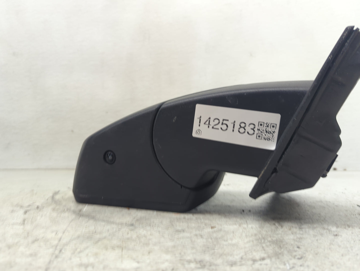 2017-2019 Gmc Acadia Passenger Side View Mirror - Right Door Mirror OEM Used - Oemusedautoparts1.com