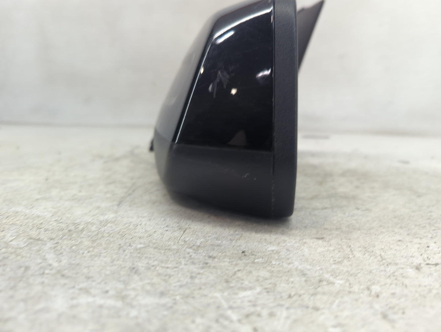 2013-2017 Gmc Acadia Driver Side View Mirror - Left Door Mirror OEM Used - Oemusedautoparts1.com