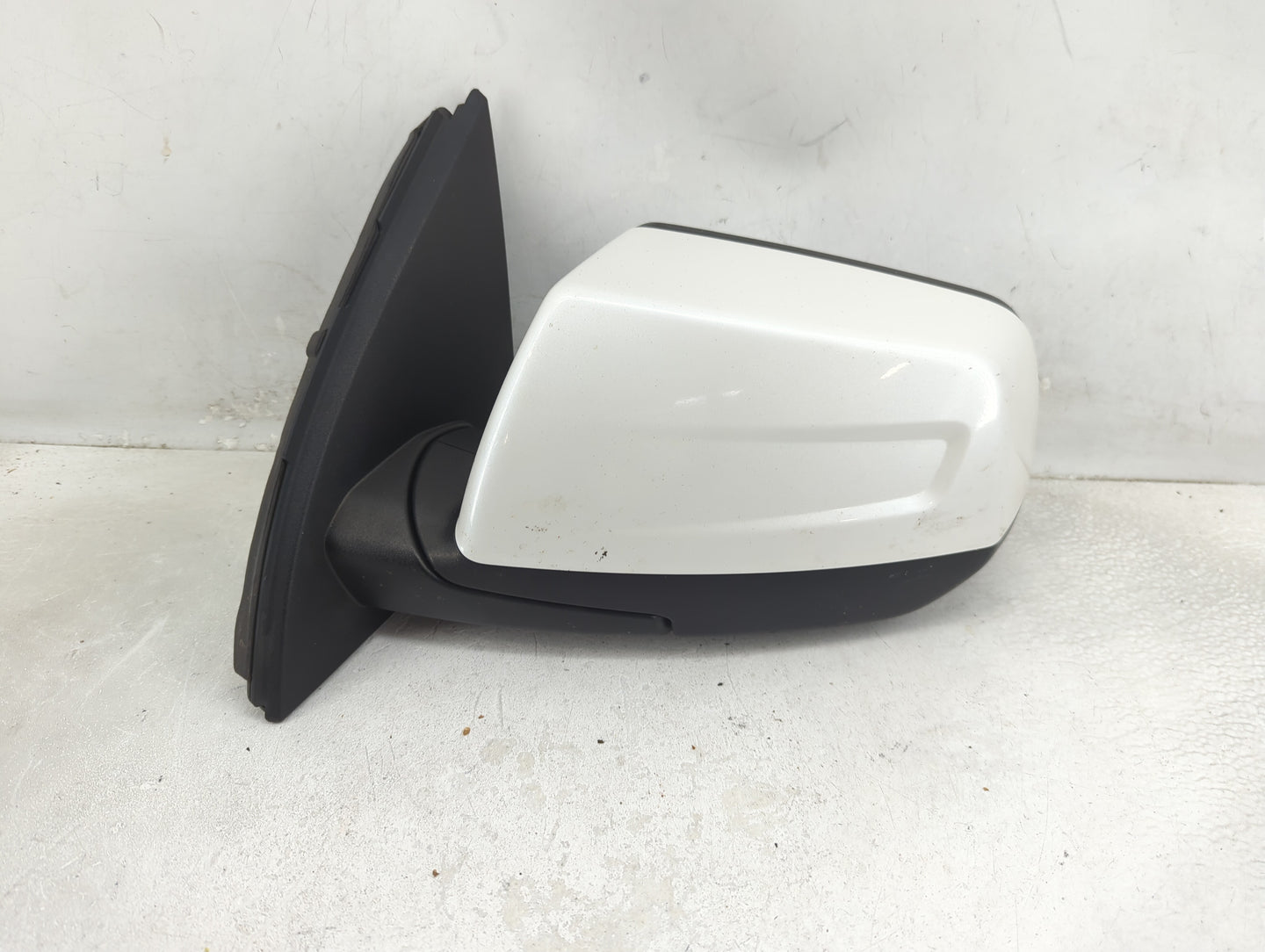 2017-2019 Gmc Acadia Driver Side View Mirror - Left Door Mirror OEM Used - Oemusedautoparts1.com