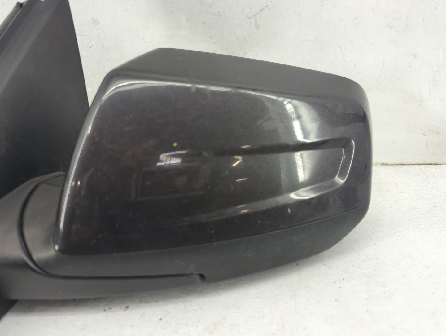 2017-2019 Gmc Acadia Driver Side View Mirror - Left Door Mirror OEM Used - Oemusedautoparts1.com