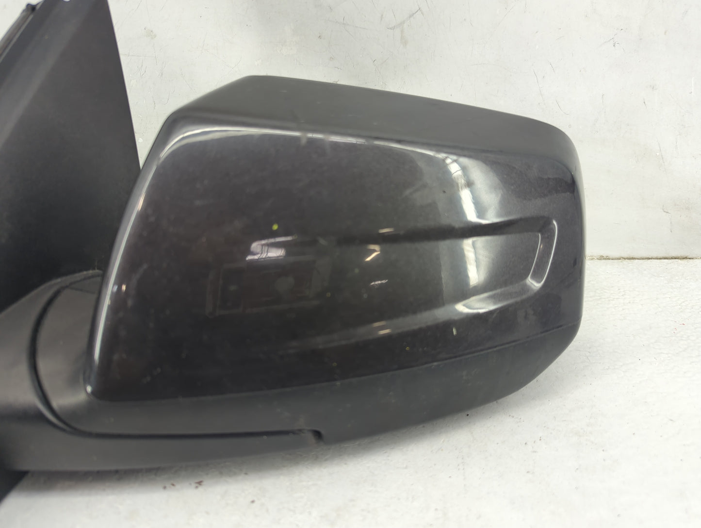 2017-2019 Gmc Acadia Driver Side View Mirror - Left Door Mirror OEM Used - Oemusedautoparts1.com
