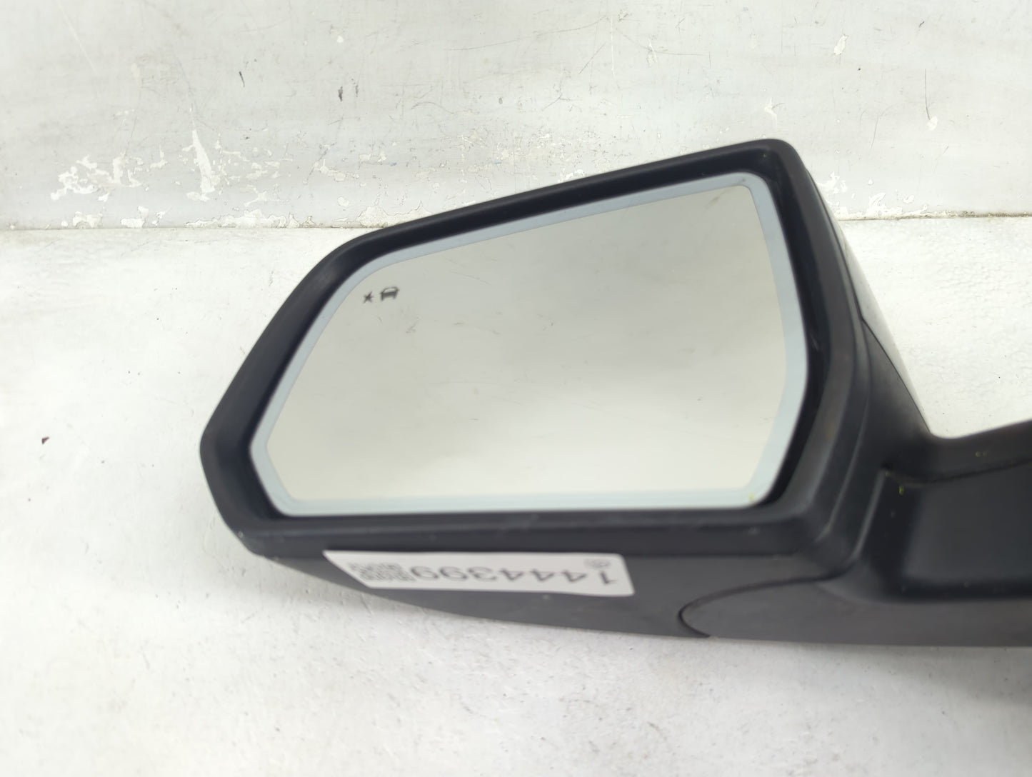 2017-2019 Gmc Acadia Driver Side View Mirror - Left Door Mirror OEM Used - Oemusedautoparts1.com