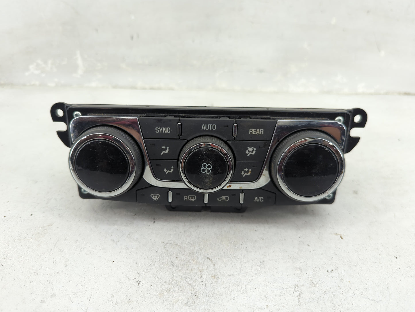 2013-2017 Gmc Acadia Climate Control Module Temperature AC/Heater Replacement P/N:23251327 147589501 Fits OEM Used Auto Part