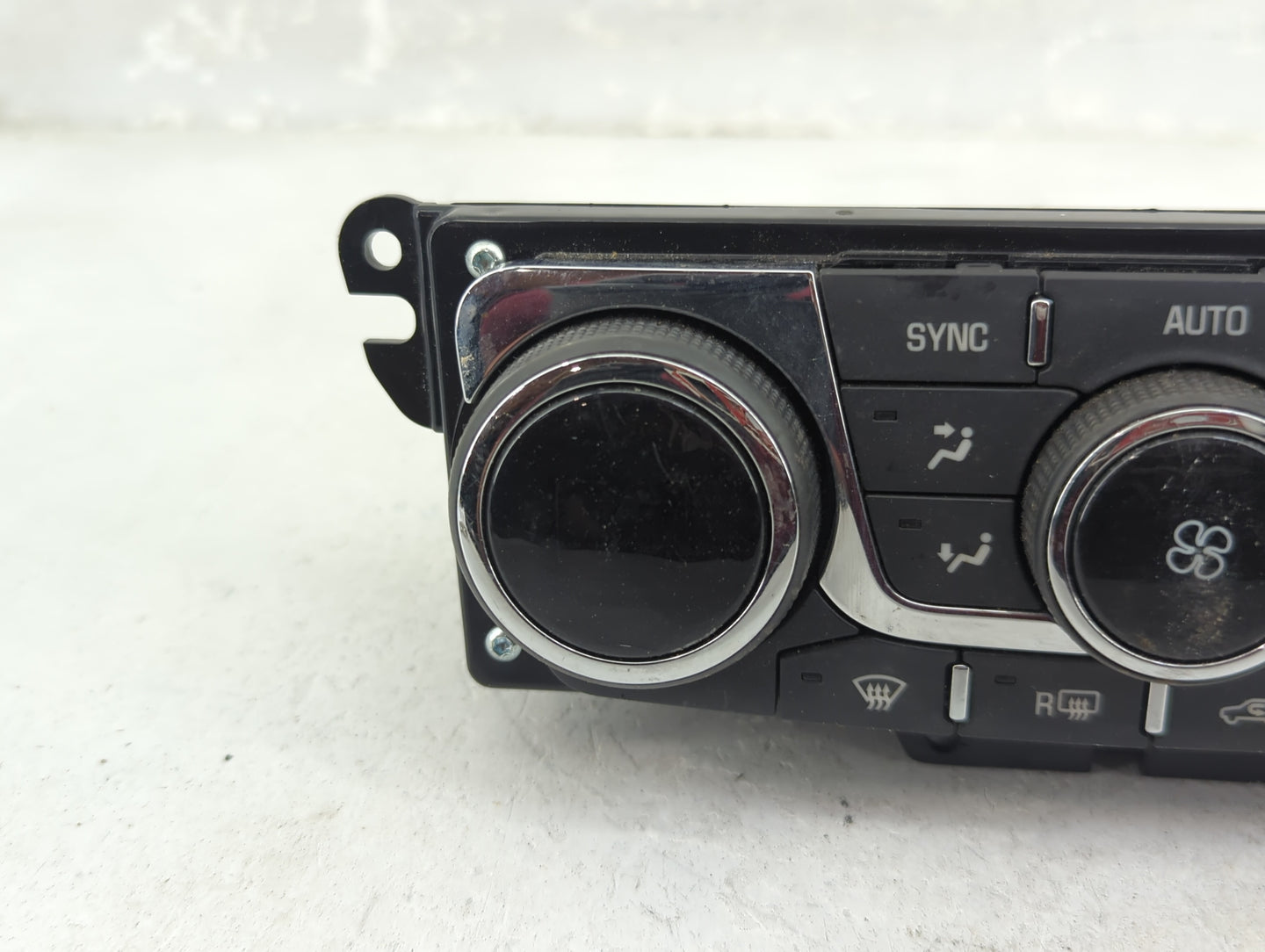 2013-2017 Gmc Acadia Climate Control Module Temperature AC/Heater Replacement P/N:23251327 147589501 Fits OEM Used Auto Part