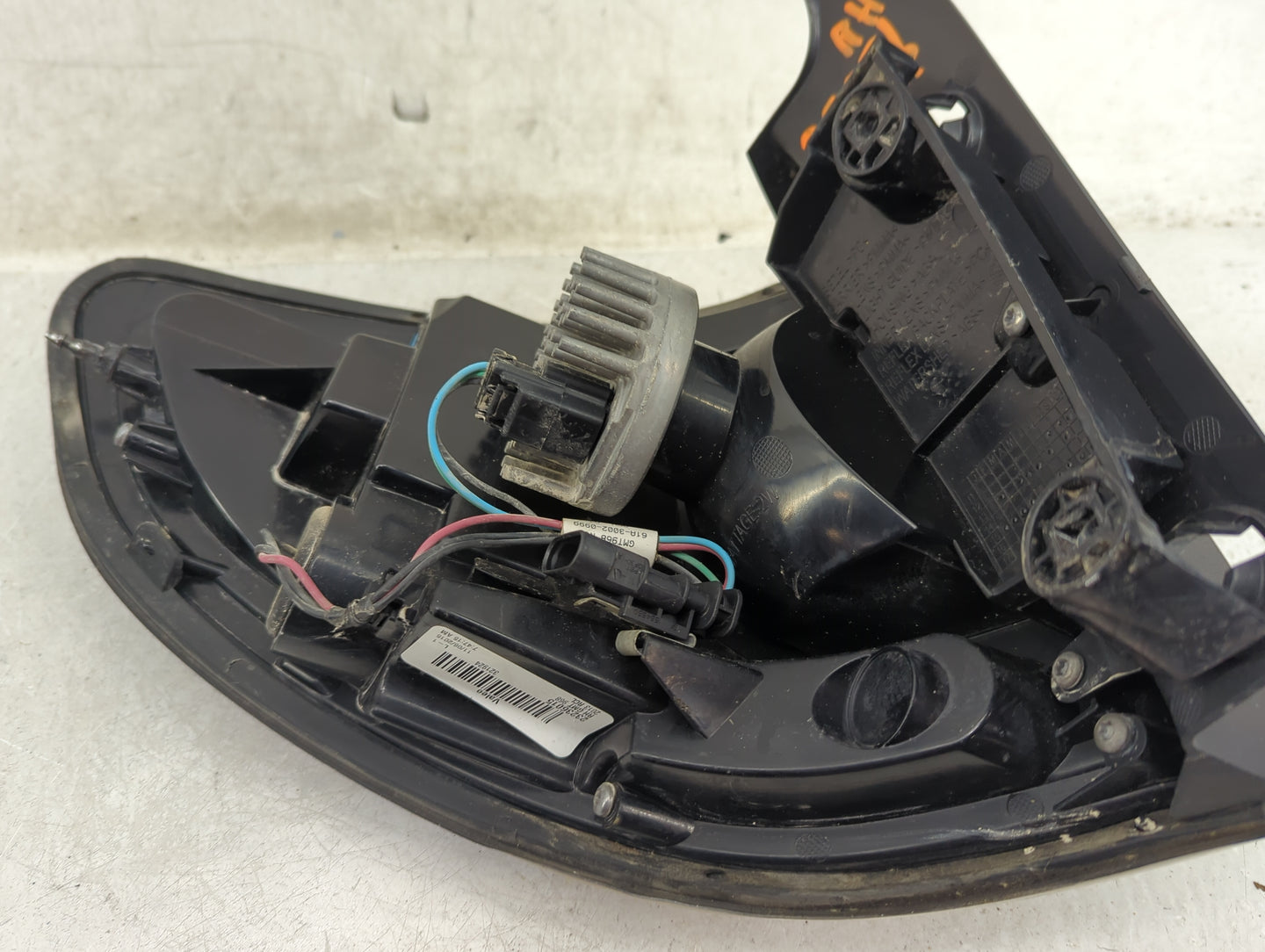 2013-2017 Gmc Acadia Tail Light Assembly Passenger Right OEM P/N:23236015 Fits Fits 2013 2014 2015 2016 2017 OEM Used Auto P