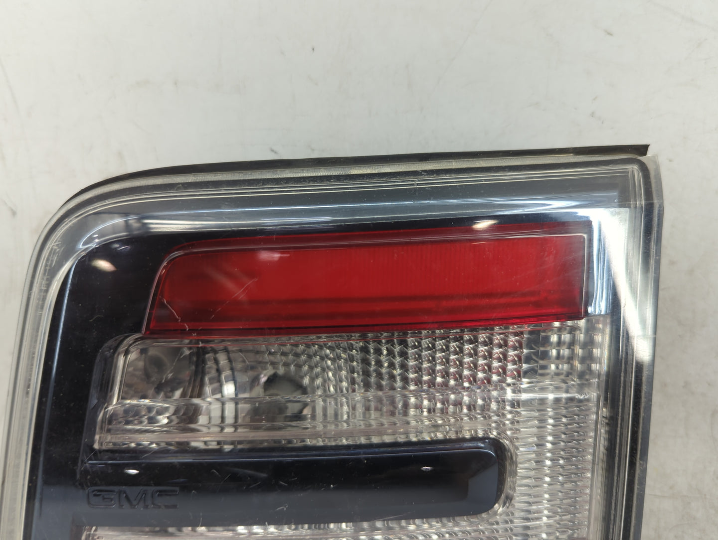 2013-2017 Gmc Acadia Tail Light Assembly Passenger Right OEM P/N:23267344 Fits Fits 2013 2014 2015 2016 2017 OEM Used Auto P