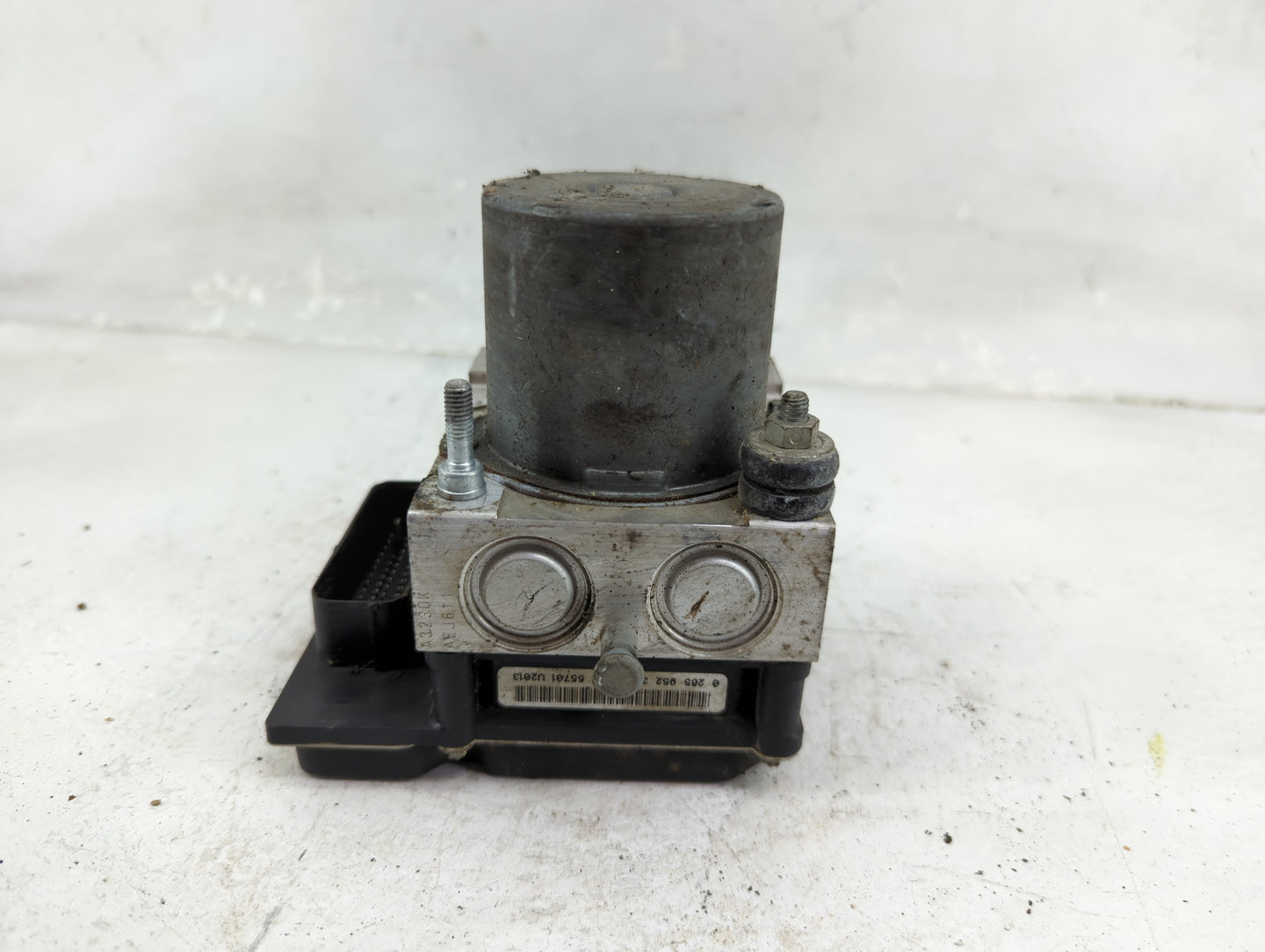 2012-2017 Gmc Acadia ABS Pump Control Module Replacement P/N:23407415 0 265 252 847 Fits Fits 2012 2013 2014 2015 2016 2017 