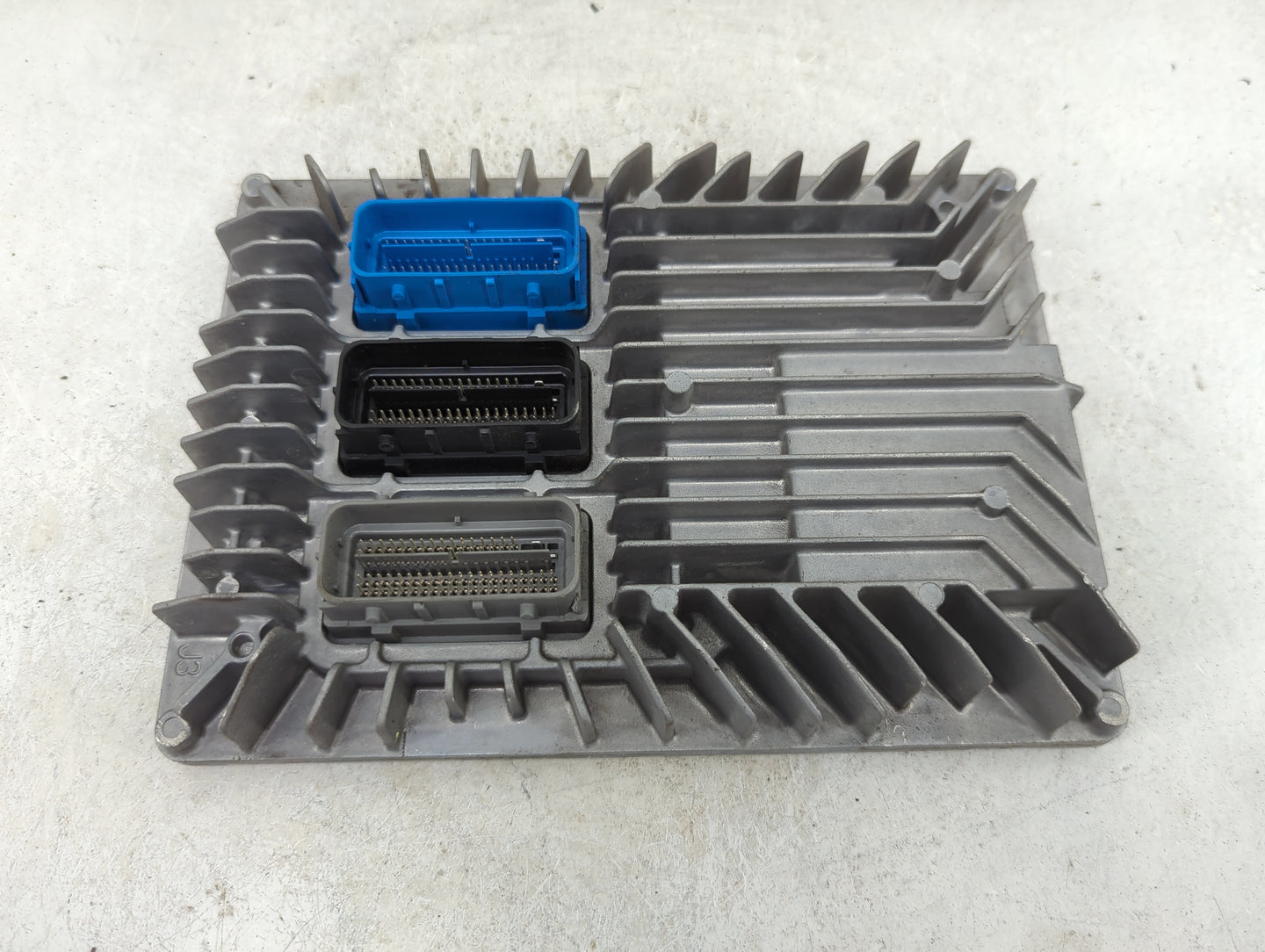 2017 Gmc Acadia PCM Engine Control Computer ECU ECM PCU OEM P/N:12670801 12667002 Fits Fits 2018 2019 2020 OEM Used Auto Par