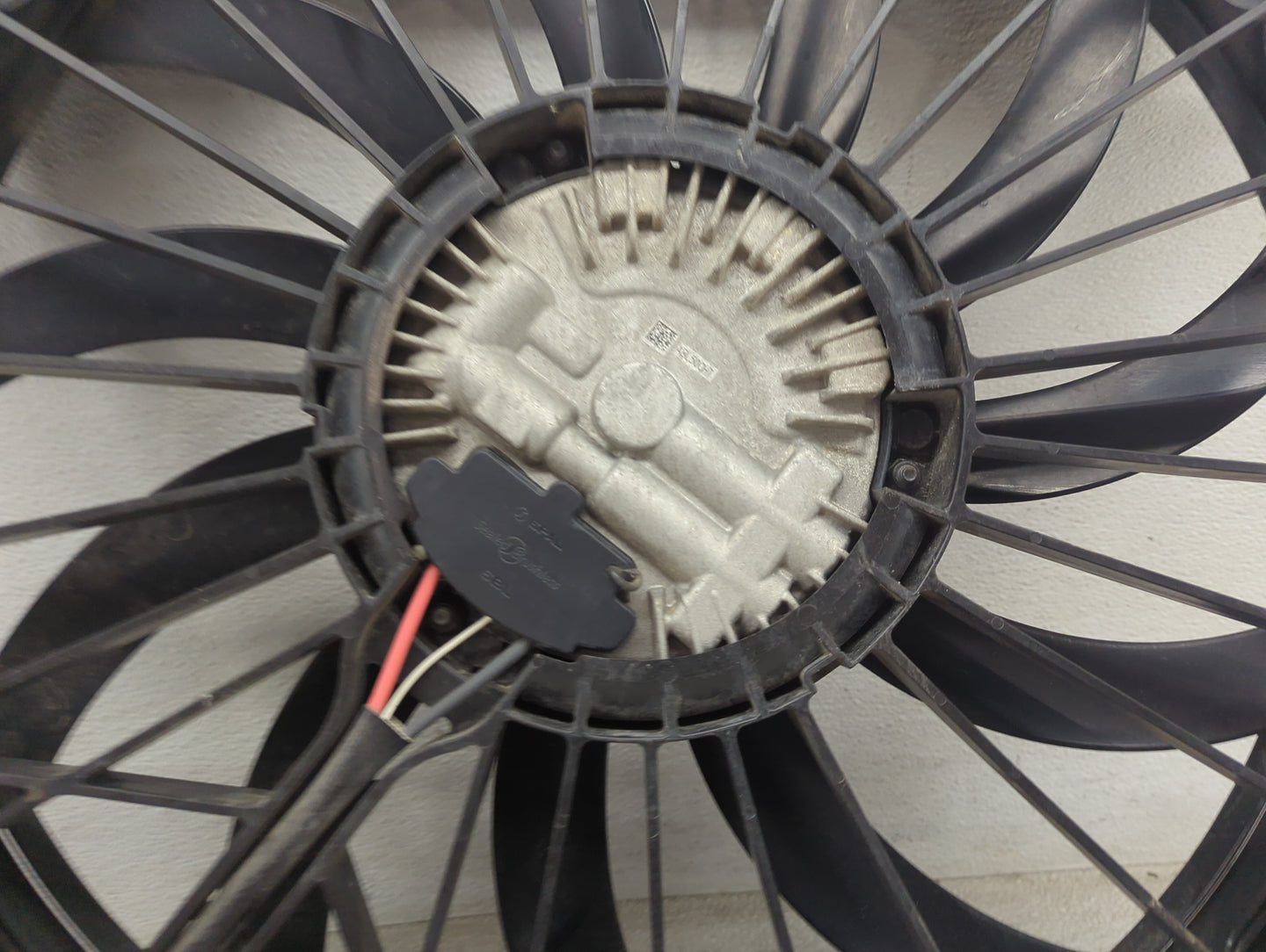 2017 Gmc Acadia Electric Radiator Cooling Fan Motor Assembly Fits OEM Used Auto Parts - Oemusedautoparts1.com
