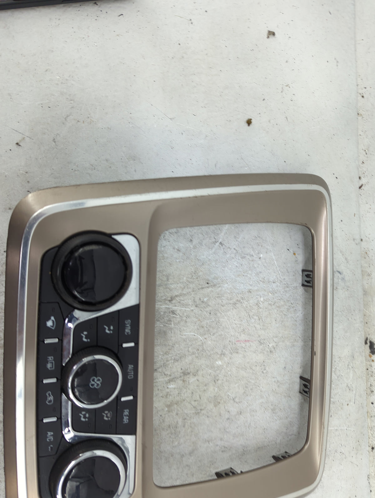 2013-2017 Gmc Acadia Climate Control Module Temperature AC/Heater Replacement P/N:20993638 Fits Fits 2013 2014 2015 2016 201