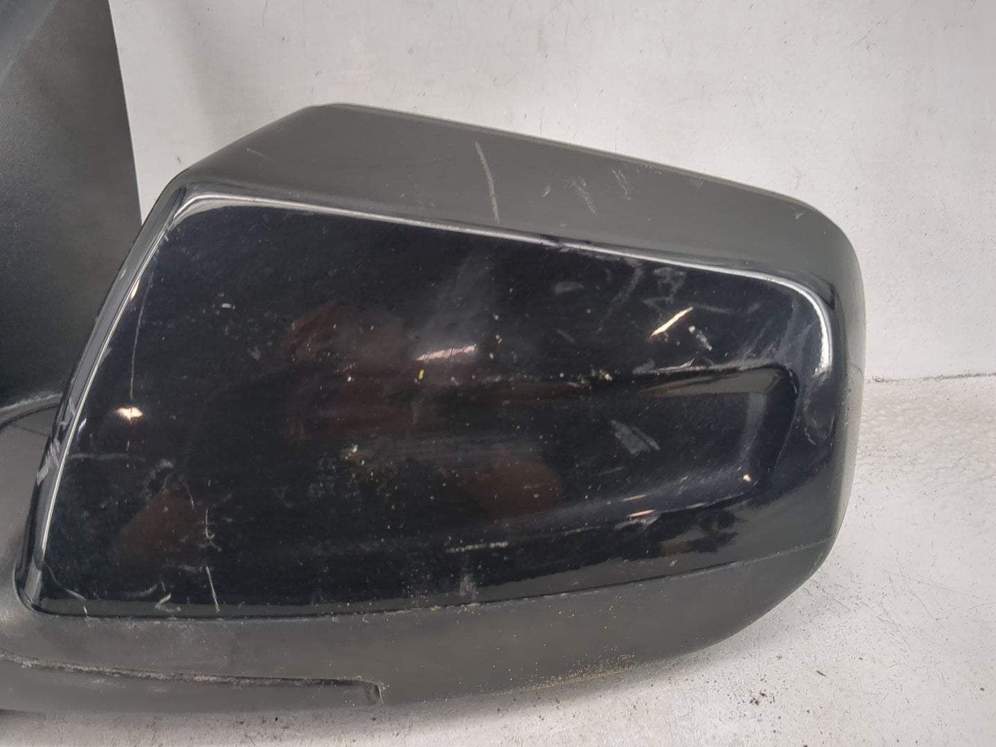 2017-2019 Gmc Acadia Driver Side View Mirror - Left Door Mirror OEM Used - Oemusedautoparts1.com
