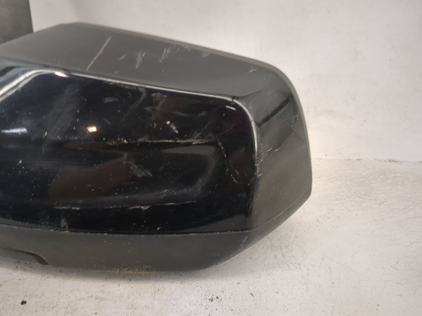 2017-2019 Gmc Acadia Driver Side View Mirror - Left Door Mirror OEM Used - Oemusedautoparts1.com
