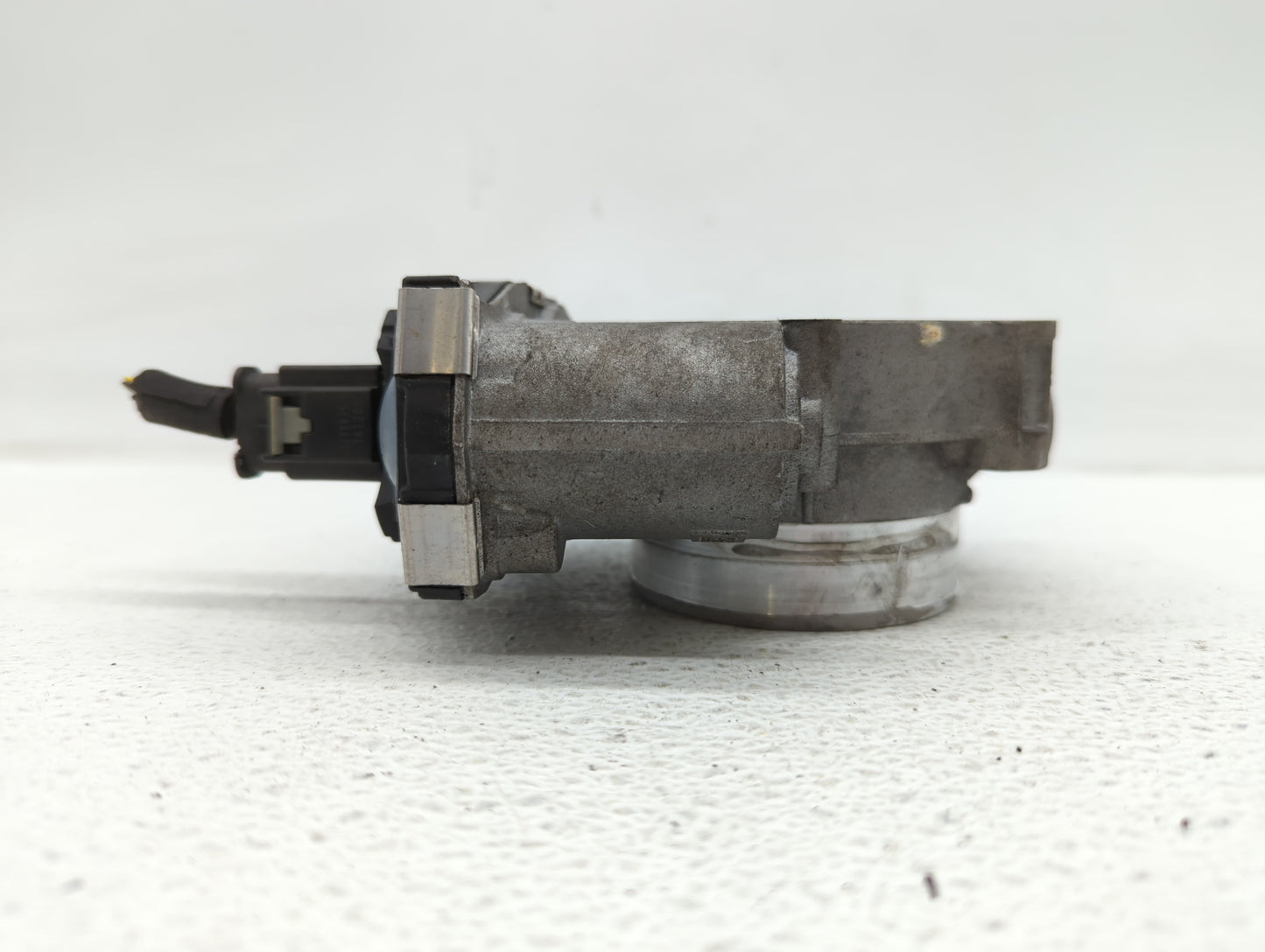 2017-2018 Gmc Acadia Throttle Body P/N:12671014 12648414, 1267 1014 Fits Fits 2016 2017 2018 2019 OEM Used Auto Parts - Oemu