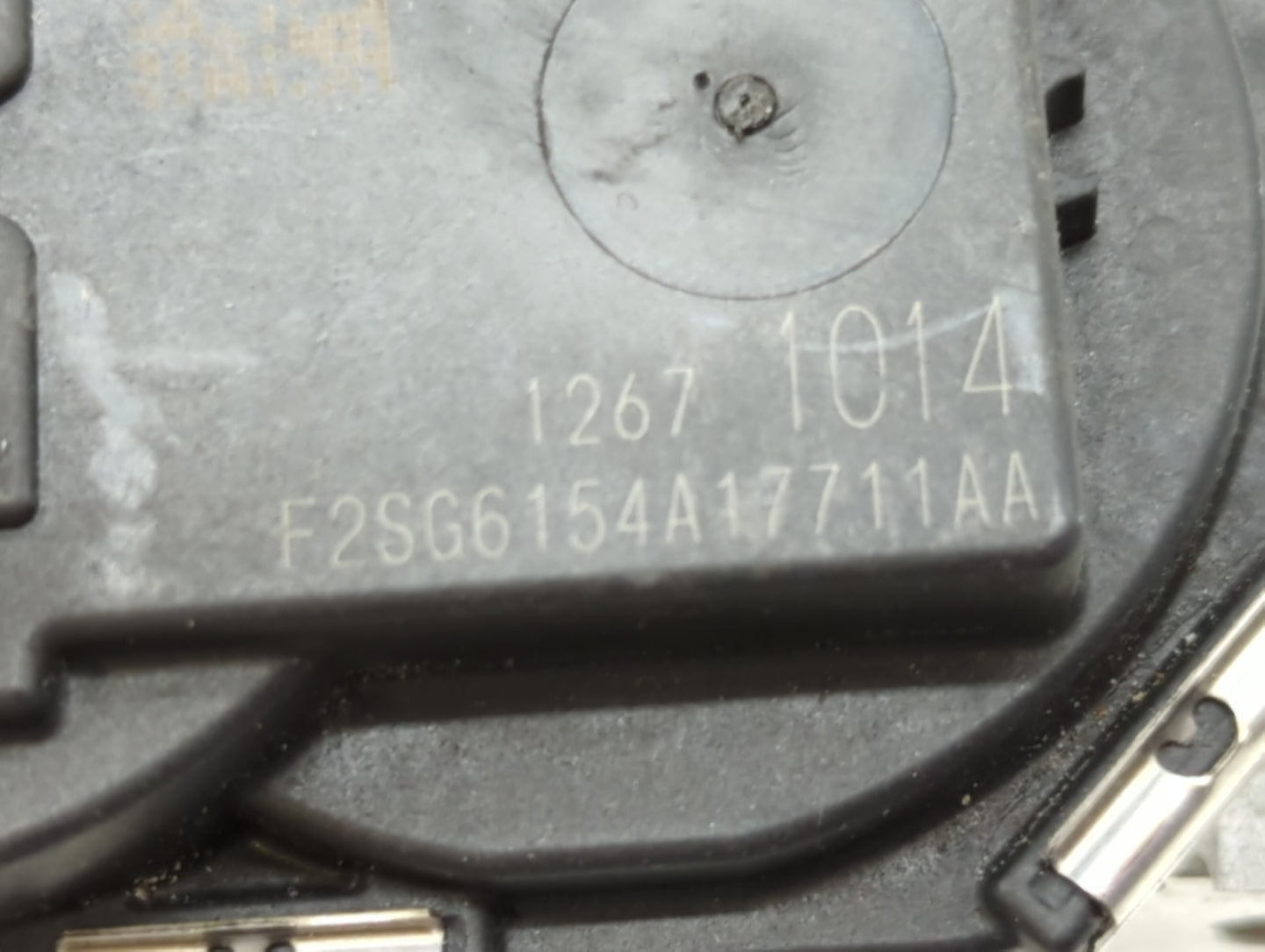 2017-2018 Gmc Acadia Throttle Body P/N:12671014 12648414, 1267 1014 Fits Fits 2016 2017 2018 2019 OEM Used Auto Parts - Oemu